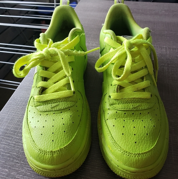 Nike Air Force Utlilty Volt - Picture 3 of 6